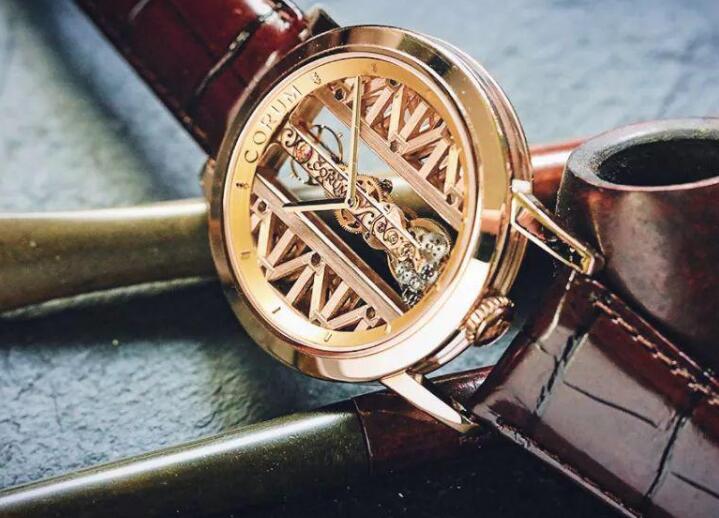 The Golden Bridge allows the wearers to enjoy the beauty of the movement.