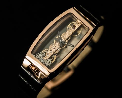 The slender timepiece is best choice for women.