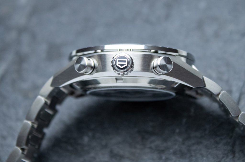 Side profile of Carrera Sport style case with crown and chronograph pushers